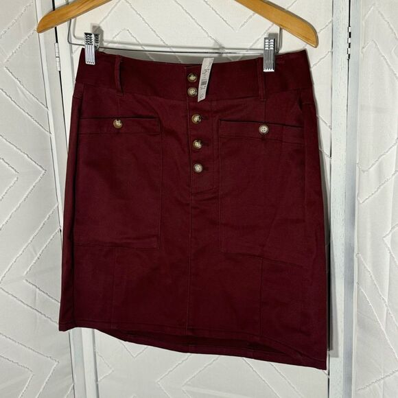 NWT LOFT Outlet Burgundy Front Button Mini Skirt Size 4P - Picture 2 of 10